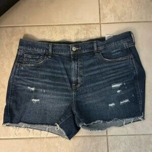 Old navy boyfriend shorts never worn